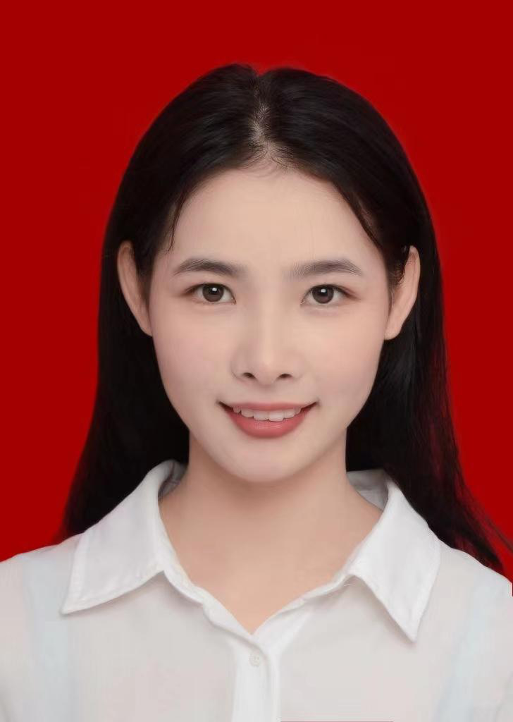 Evie Lead Therapist & Training Specialist